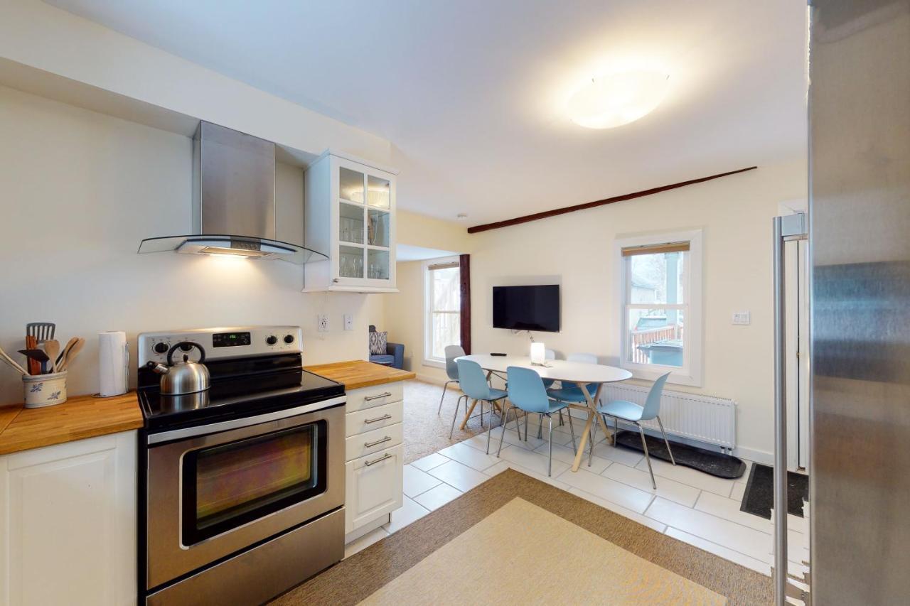 Pleasant Condos Ludlow Ngoại thất bức ảnh