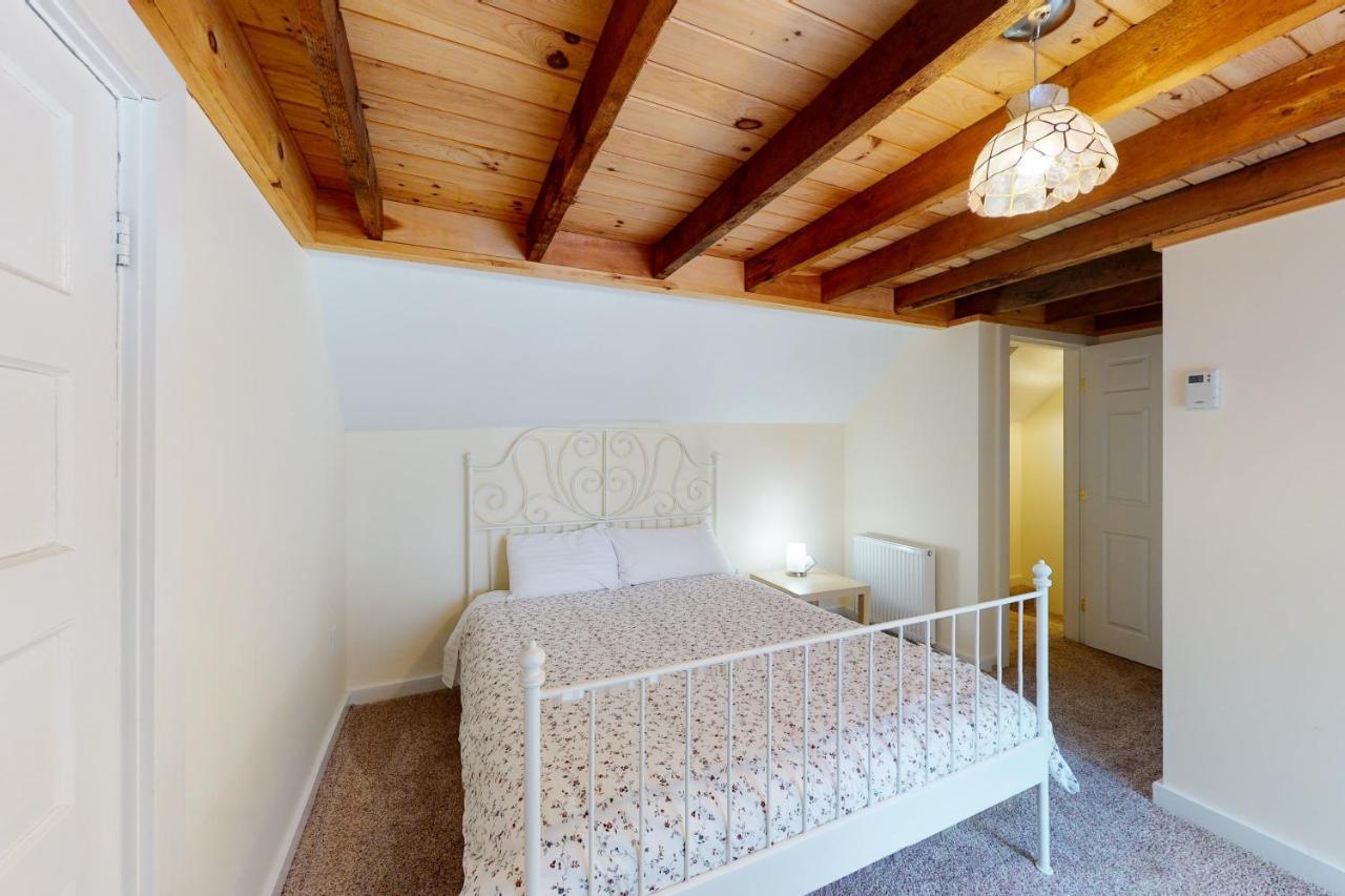 Pleasant Condos Ludlow Ngoại thất bức ảnh